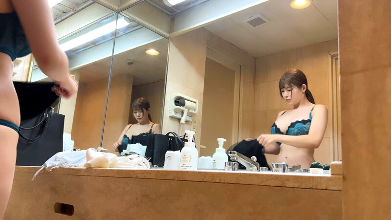 【噂のドHカップ淫乱エステティシャン登場！】【爆乳！爆振！爆濡れ！オイル施術で爆勃起不可避！！】【基盤！？奥突きアクメ泣きじゃくりナマSEX連発！！】【これぞヤリマン！！これがヤリマン！！】ガチエロ爆乳Hカップエステティシャンが登場！！特製オイル… 櫻茉日│堀北実来（櫻茉日）│単体作品│h_1736ntk00846