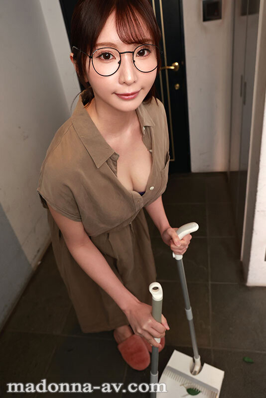 【VR】新妻ゆうか 初VR 単身赴任先でムラムラが収まらず行ってしまったメンズエステでお隣の地味奥さんと遭遇…。隣人妻と身体の相性が抜群で、本番NGのはずが求められるまま中出しSEXしまくった僕。超高画質8K│新妻ゆうか│ハイクオリティVR│juvr00245